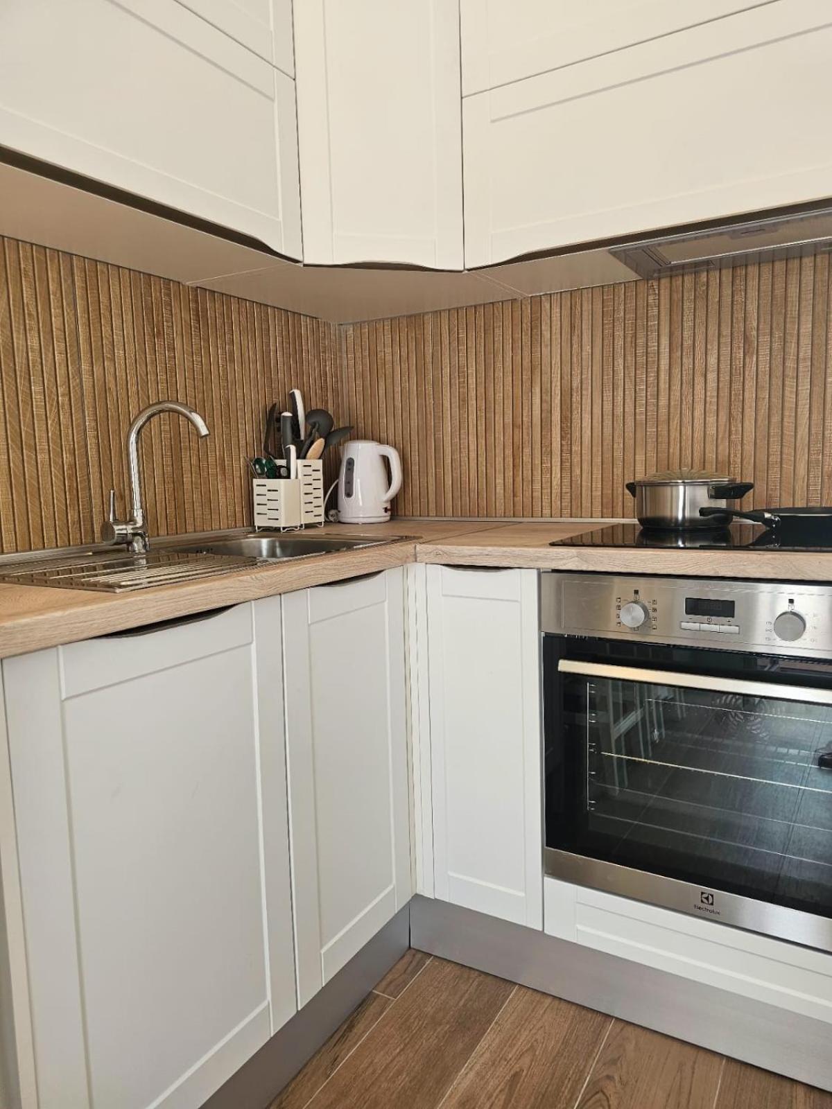 Petit Apartment *