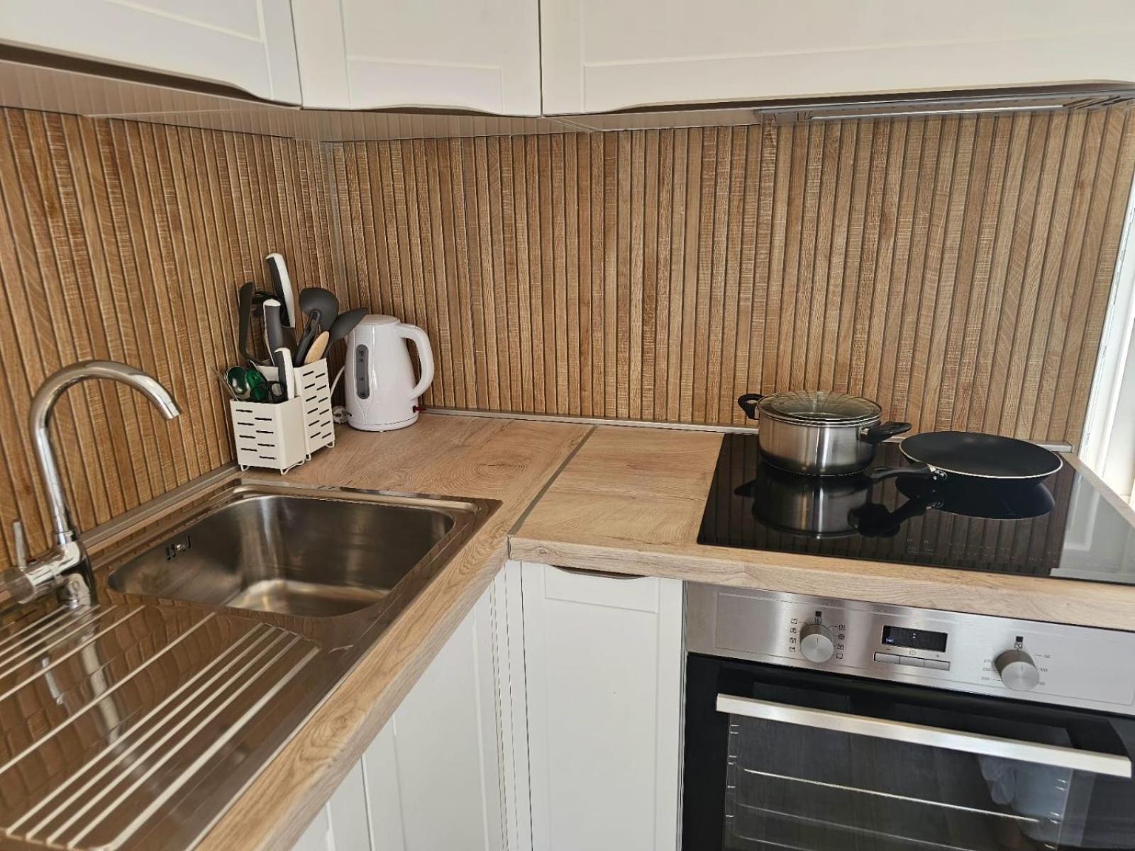 Petit Apartment